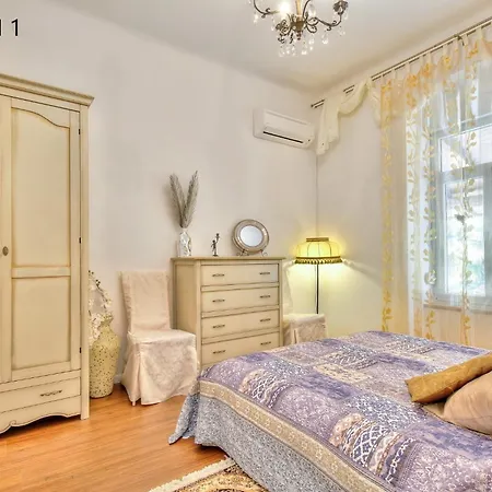 By The Sea - 23638 Apartment