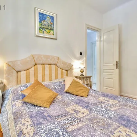By The Sea - 23638 Apartment